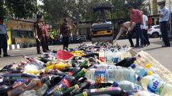 Ribuan Botol Miras dari Kios Berkedok Depot Jamu Dimusnahkan