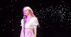 Fans Mengenang Sulli Eks f(x) dengan Memutar Single IU Berjudul Peach