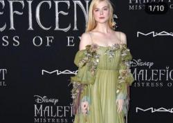 Perankan Aurora di Maleficent, Ini Potret Glamor Elle Fanning