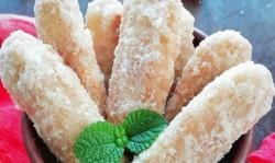 Mencicipi Kelezatan Kue Getas Ketan, Lembut dan Luarnya Renyah