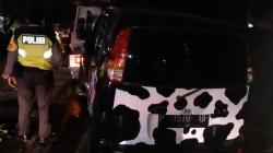 Diduga Nyetir Dalam Kondisi Mabuk, Remaja Perempuan di Jember Tabrak Motor dan 2 Mobil