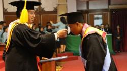UNS Wisuda 1.803 Mahasiswa, Rektor Ajak Para Lulusan Bergerak Cepat di Era Industri 4.0