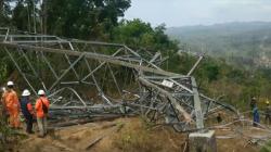 Tanah Bergerak, Menara Listrik SUTT di Pacitan Roboh