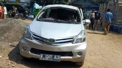 Minibus Bawa 7 Jeriken BBM Meleduk di Cianjur, Pengemudi Luka Bakar