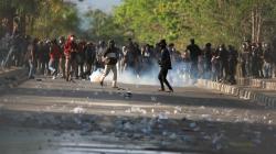 Demo Tuntut Usut Penembakan 2 Mahasiswa Kendari Berujung Ricuh