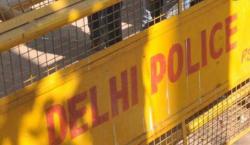 Heroik, Polisi Ini Nangkring di Kap Mobil Sejauh 1,5 Km