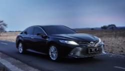 Head Unit Modern dan Mudah Dikendarai Jadi Daya Pikat Toyota Camry Hybrid