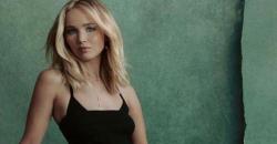 Jennifer Lawrence dan Cooke Maroney Bulan Madu Romantis di Sumba