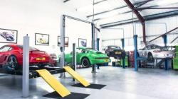 5 Mobil dengan Biaya Perawatan Termahal