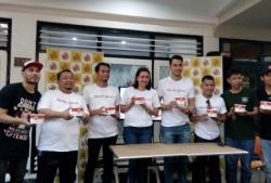 Darius Sinathrya Buka Usaha Rumah Makan Padang di Jakarta Selatan