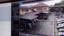 Video Detik-Detik Ledakan Bom Bunuh Diri di Mapolrestabes Medan