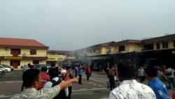 Video Ledakan Diduga Bom Bunuh Diri Guncang Polrestabes Medan