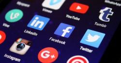 Facebook di iOS Diam-Diam Mengaktifkan Kamera iPhone saat Digunakan