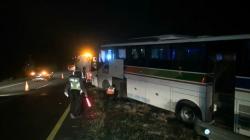Kecelakaan di Tol Cipali, Bus Sinar Jaya Oleng dan Masuk ke Jalur Berlawanan Arah