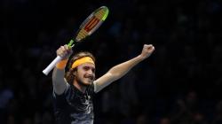 Kalahkan Juara Bertahan, Tsitsipas Tembus Semifinal ATP Finals 2019