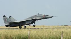 Jet Tempur India Jatuh Setelah Menabrak Burung