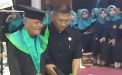 Video Kakek 83 Tahun di Sulawesi Raih Gelar Sarjana dengan IPK 3,5