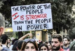 Ribuan Orang Ikut Aksi Protes di Lebanon, Politisi Saling Caci