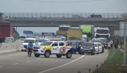 Olah TKP Kecelakaan Maut di Tol Batang, Arus Lalu Lintas Ditutup 30 Menit