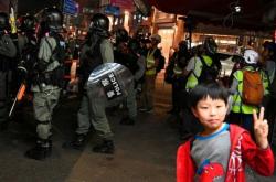 Bocah 12 Tahun Jadi Orang Termuda yang Dihukum akibat Protes di Hong Kong