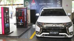 Bisa Jadi Generator, Outlander PHEV Siap Bantu PMI di Lokasi Bencana