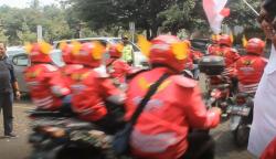 Berkostum Superhero, Gaspol-Jek Penantang Grab dan Gojek Mengaspal di Depok