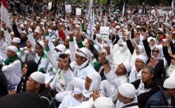 Dinilai Ilegal, Semua Kegiatan FPI Akan Dihentikan<