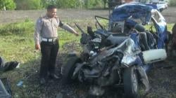 Kronologi Kecelakaan Avanza Tabrak Truk Fuso di Tol Cipali yang Tewaskan 6 Orang<