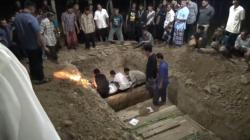 6 Korban Kecelakaan Tol Cipali Dimakamkan dalam 1 Lubang Kubur