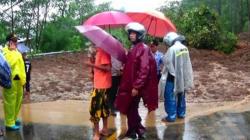Longsor di Jalur Banjarnegara-Wonosobo, Seluruh Kendaraan Besar Dialihkan ke Selatan<