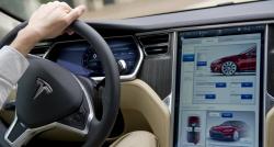 Tesla Tambah Fitur Video Game di Mobil