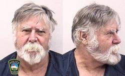 Pria Ini Merampok Bank lalu Lempar Semua Uangnya di Jalanan