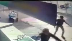 Video Penangkapan 3 Pelaku Penyerangan Toko Ponsel di Makassar