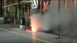 Warga Kramat Jakarta Pusat Panik Ada Semburan Api dari Kabel Milik Telkom
