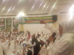 Khofifah dan Kiai Asep Pimpin Deklarasi Dukungan untuk Jokowi di Saudi