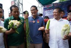 Sandi Kunjungi Pasar Larangan Sidoarjo, Pembeli dan Pedagang Curhat