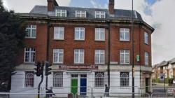 Coretan Slogan Anti-Islam Anti-Yahudi Terpampang Dekat Masjid dan Sinagog di Inggris