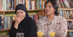 Video Kisah Cinta Mayky Wongkar dan Ria Irawan yang Menyentuh Hati