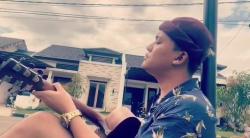 Rizky Febian Curahkan Kerinduan kepada Ibunda Lina lewat Lagu yang Menyentuh Hati