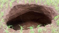 Sinkhole di Lahan Pertanian Gunungkidul Kembali Muncul<