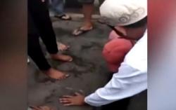 Video Dramatis Penyelamatan Balita 2 Tahun Terjatuh ke Sambungan Beton di Tanggamus