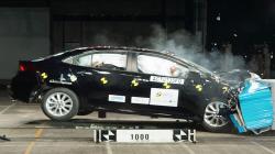 Raih 5 Bintang dari NCAP, Toyota Corolla Altis Mobil Paling Aman saat Kecelakaan