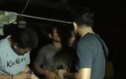 Detik-Detik Polisi Gerebek Tukang Bakso Nyambi Jual Sabu di Lampung Tengah