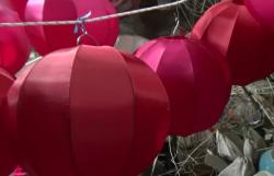 Jelang Imlek, Pengrajin Lampion di Bandung Banjir Pesanan<