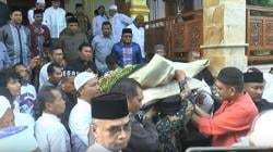 Bupati Bireuen Saifannur Akan Dimakamkan di Halaman Belakang Rumah