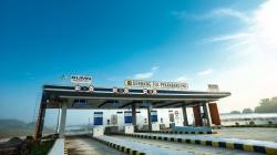 Mobilio Tabrak Truk Tronton di Tol Pekanbaru-Dumai, 2 Orang Tewas dan 3 Luka