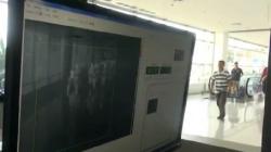 Waspada Virus Korona, KKP Surabaya Pasang Body Thermal Scanner di Bandara Juanda<
