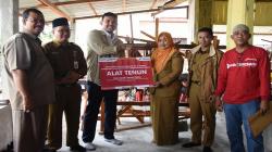 CSR Pertamina Dumai, Cetak Wiraswasta Baru dan Lestarikan Kain Tenun