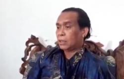 Video Polisi Datangi Pria Ngaku Pemilik Mandat King of The King Punya Aset Rp200 Juta Triliun