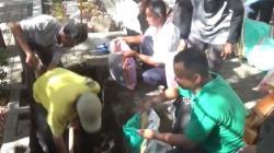 Persiapan Pemakaman Gus Sholah Dilakukan, Penggalian Makam Dimulai